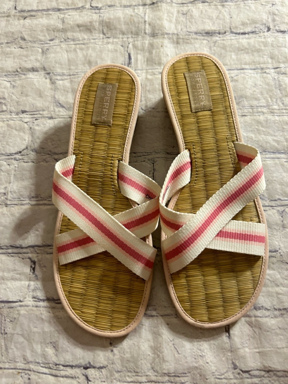 SPERRY WOVEN STRAW FOOTBED PINK & WHITE STRIPED CRISSCROSS CANVAS STRAPS SIZE 9